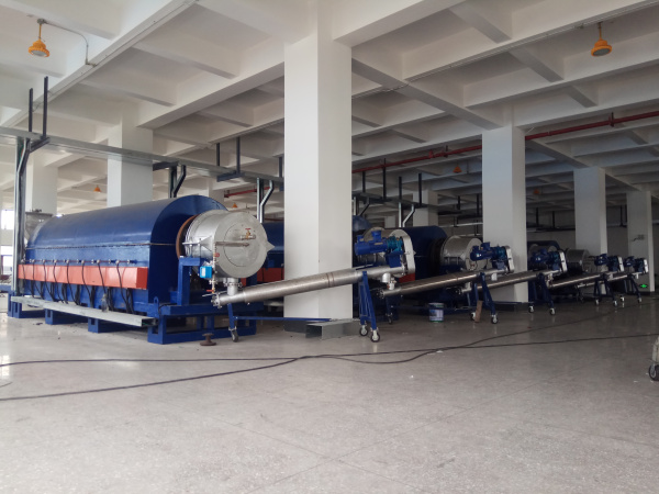 名稱(chēng)：焙燒電池負(fù)極材料，規(guī)格：?0.65x7.2米間接電加熱